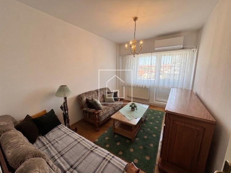 Apartament cu 4 camere decomandat, mobilat în Turnișor