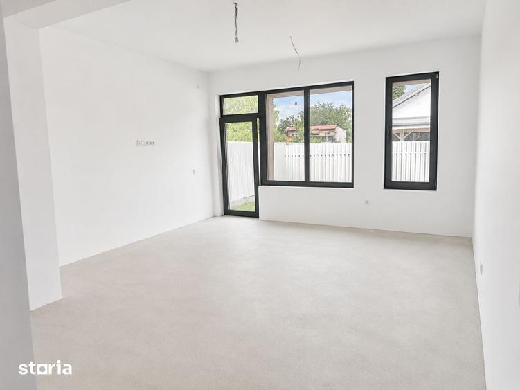 Casă cu 4 camere cu Teren 350 Mp în Crevedia