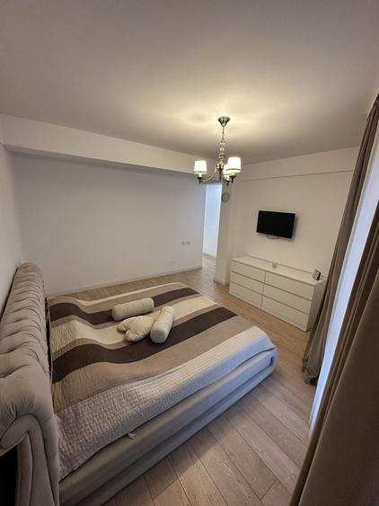 Apartament cu 2 camere decomandat în Roșu