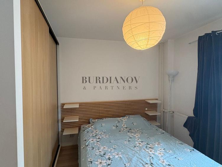 Apartament cu 3 camere decomandat în Vitan