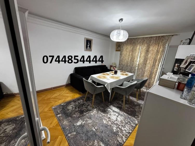 Apartament cu 4 camere decomandat, mobilat în Cug
