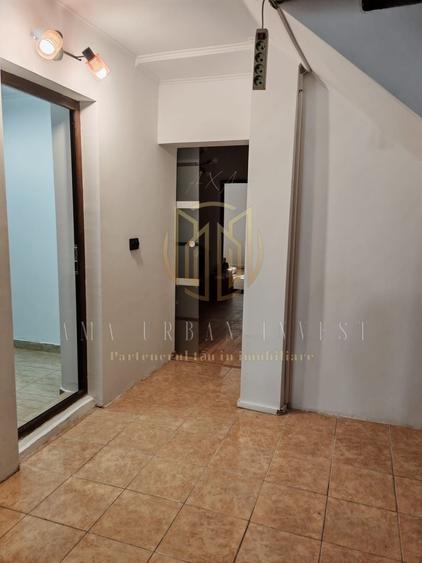 Casă individuală cu 5 camere cu Canalizare în Giulești
