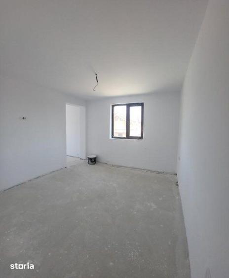Casă cu 4 camere cu Teren 300 Mp în Central