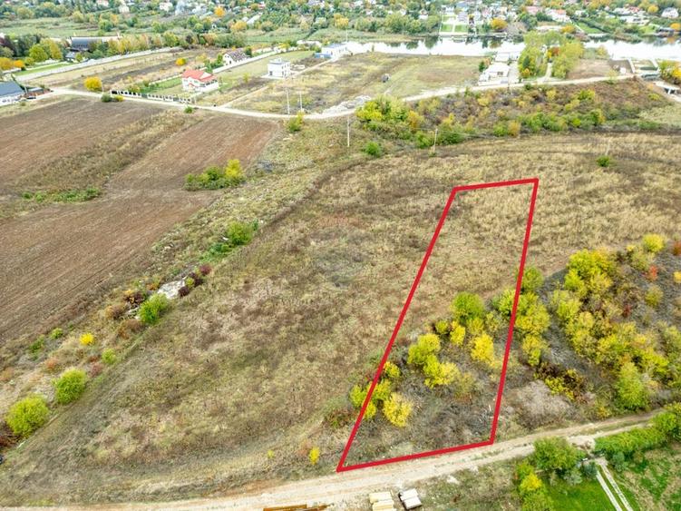 Teren Construcții intravilan de 2987 mp, în Ciofliceni