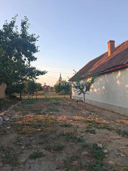 Vand casa in localitatea Sarbova.Jud.Timi?