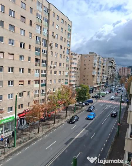 Apartament cu 2 camere decomandat în Ultracentral