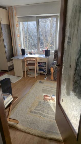 Apartament cu 3 camere decomandat în Unirii