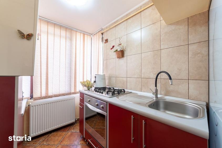 Apartament cu 4 camere decomandat în Găvana