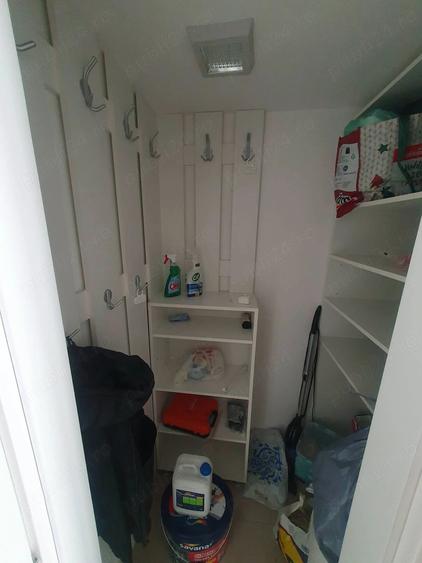 Apartament cu 3 camere decomandat în Titan