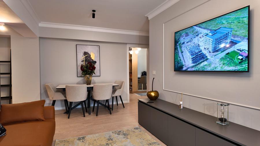 Apartament cu 3 camere decomandat în Galata