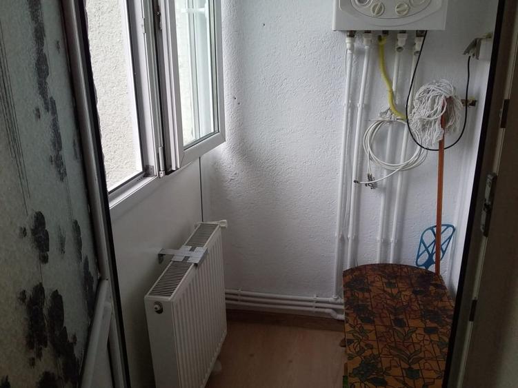 Apartament cu 3 camere decomandat în Tătărași