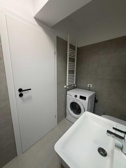 Apartament cu 2 camere semidecomandat în Păcii