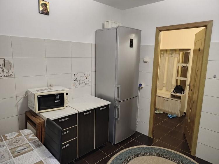 Apartament cu 2 camere semidecomandat în Liteni