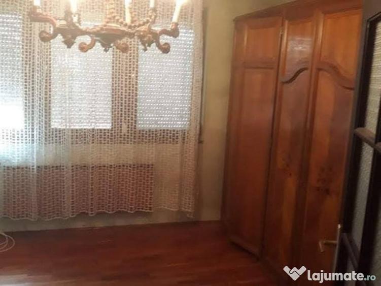 Casă cu 4 camere cu Teren 630 Mp în Central