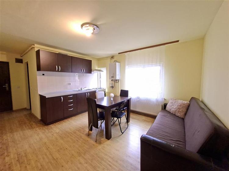 Apartament cu 2 camere semidecomandat, mobilat în Cedonia — fotografia 1