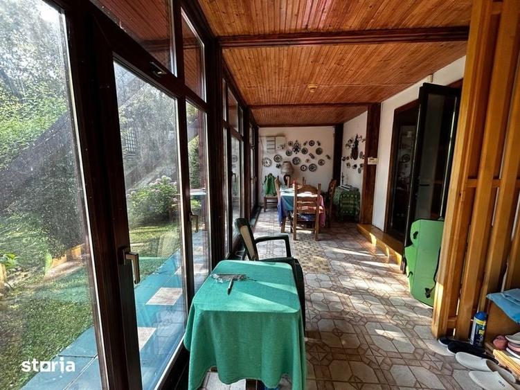 Casă cu 4 camere cu Teren 227 Mp în Central