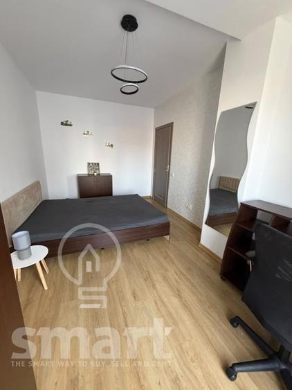Apartament cu 3 camere semidecomandat, mobilat în Semicentral