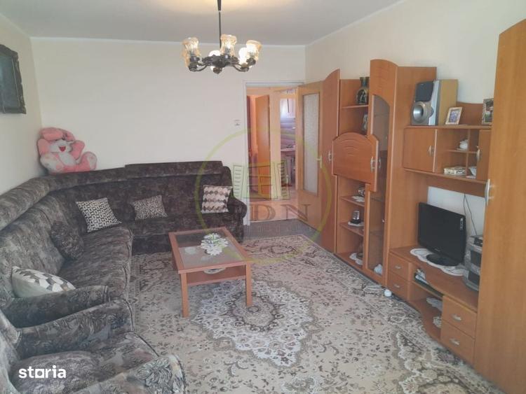 Apartament cu 2 camere decomandat în Hurez