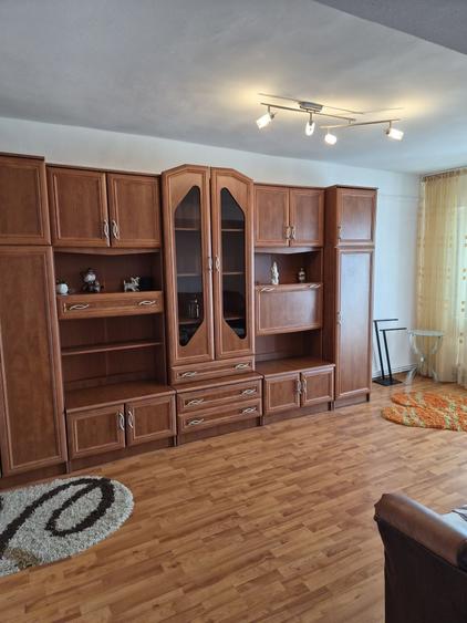 Apartament cu 2 camere decomandat în Gară