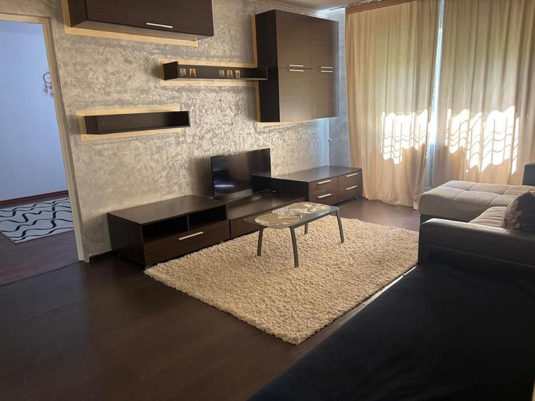 Apartament cu 2 camere în Podul de Fier
