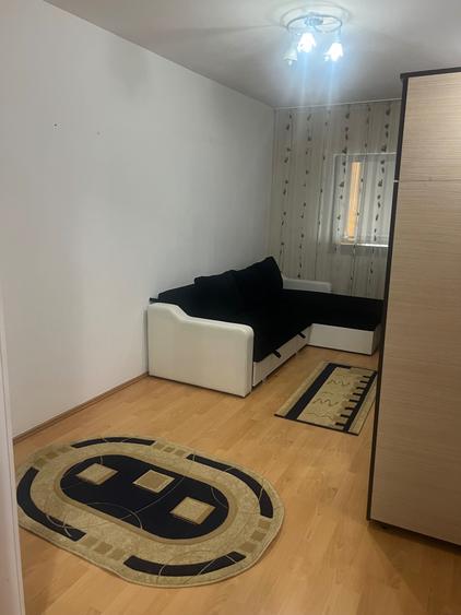 Apartament cu 3 camere decomandat în Doamna Ghica