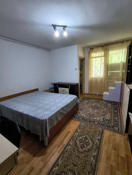 Garsonieră semidecomandată în Calea București
