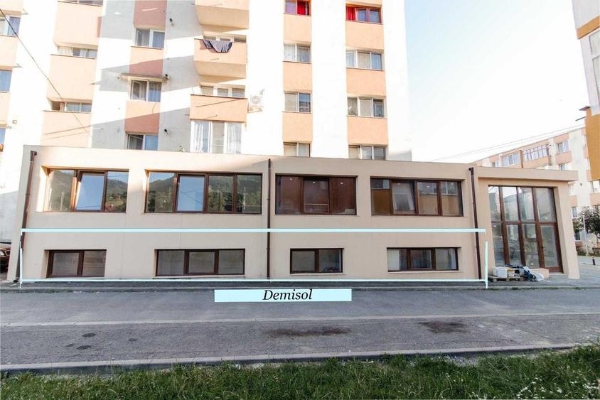 Spațiu comercial, de 61 mp, în Central