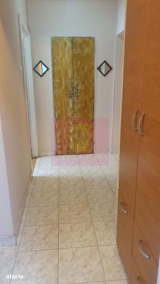 Apartament cu 3 camere decomandat în Pantelimon