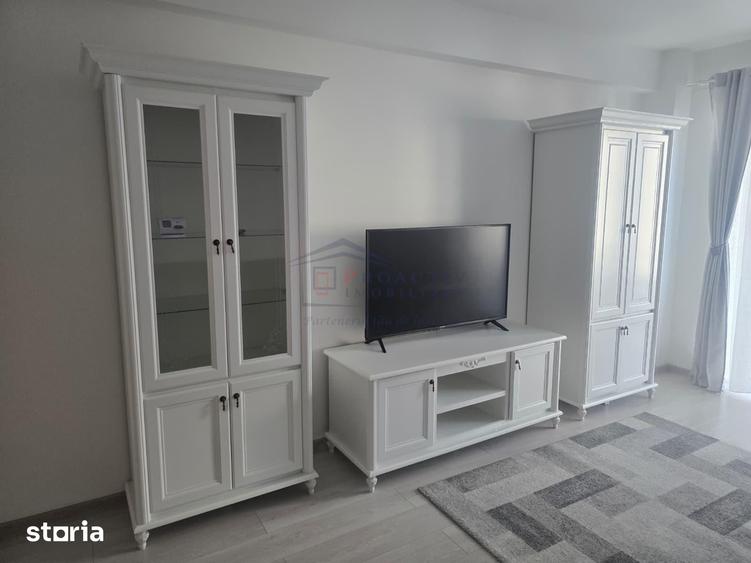 Apartament cu 2 camere semidecomandat, mobilat în Obcini
