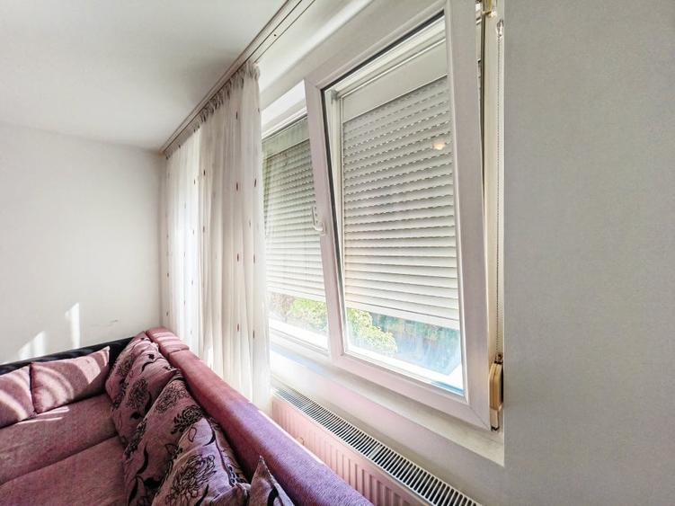 Apartament cu 3 camere semidecomandat, mobilat în Berceni