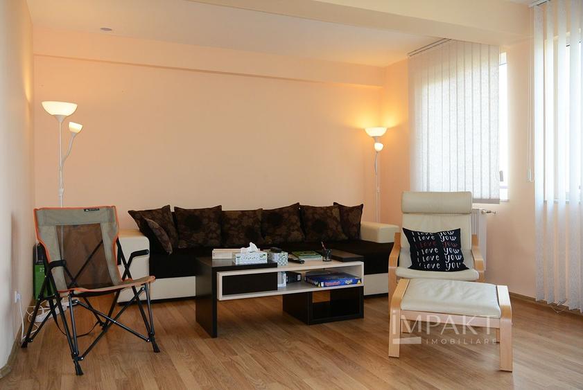 Apartament cu 5 camere decomandat în Bună Ziua