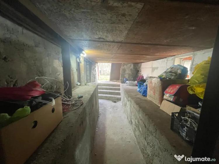 Casă cu 3 camere cu Teren 350 Mp în Ferneziu