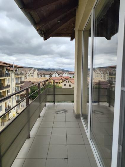 Apartament 2 camere spatios si luminos in Floresti str Florilor - 16