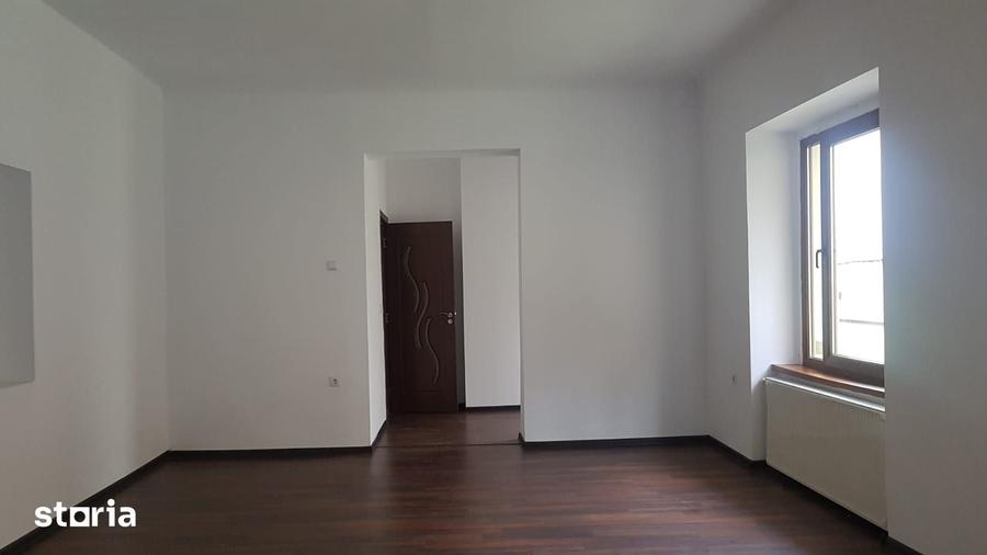 Spatiu Comercial, 300 m2, - 7