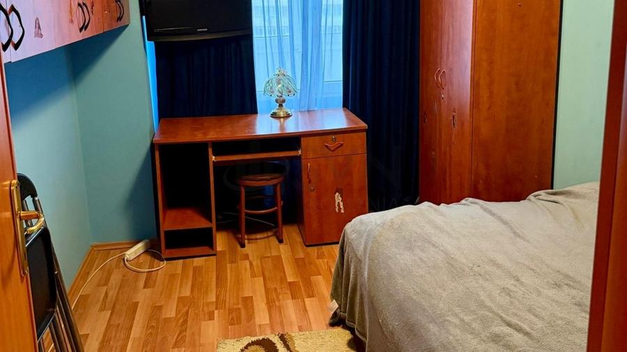 Apartament cu 3 camere decomandat, mobilat în Bucur Obor