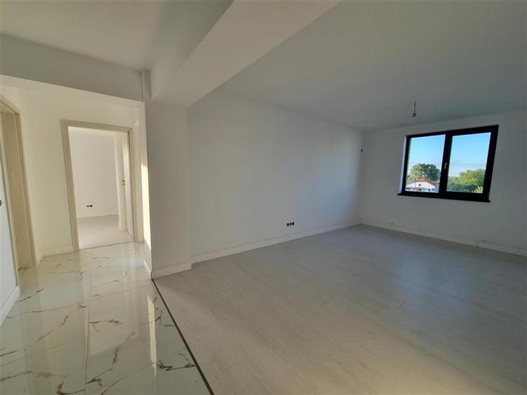 Apartament cu 2 camere semidecomandat, mobilat în Bucureștii Noi