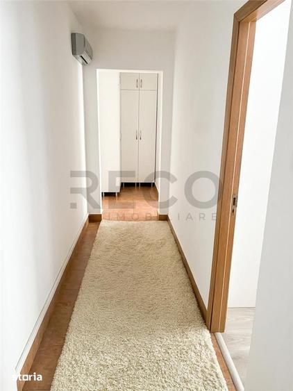 Apartament cu 3 camere decomandat în Nufărul — fotografia 1
