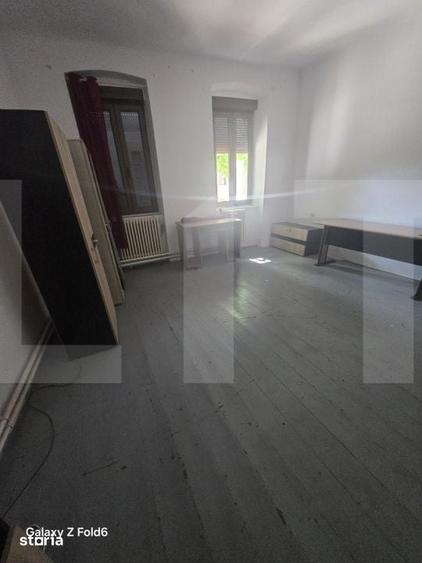 Casă cu 3 camere cu Teren 400 Mp în Elisabetin