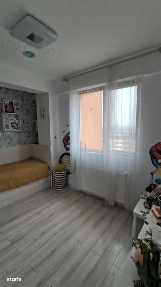 Apartament cu 3 camere decomandat în Dudu