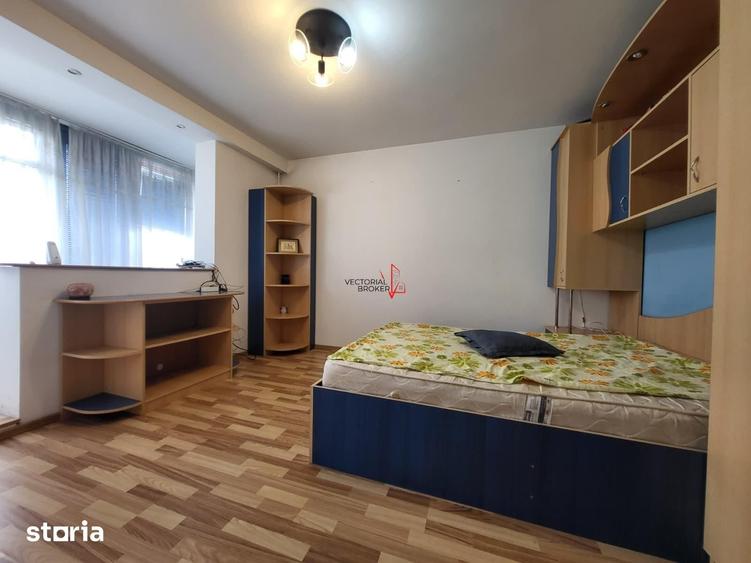 Apartament cu 3 camere decomandat, mobilat în Ozana