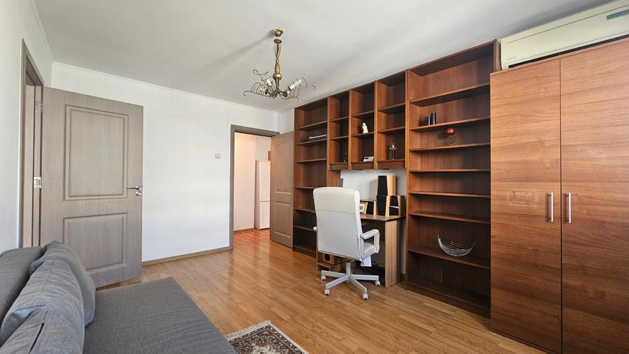 Apartament cu 2 camere semidecomandat în Lacul Tei