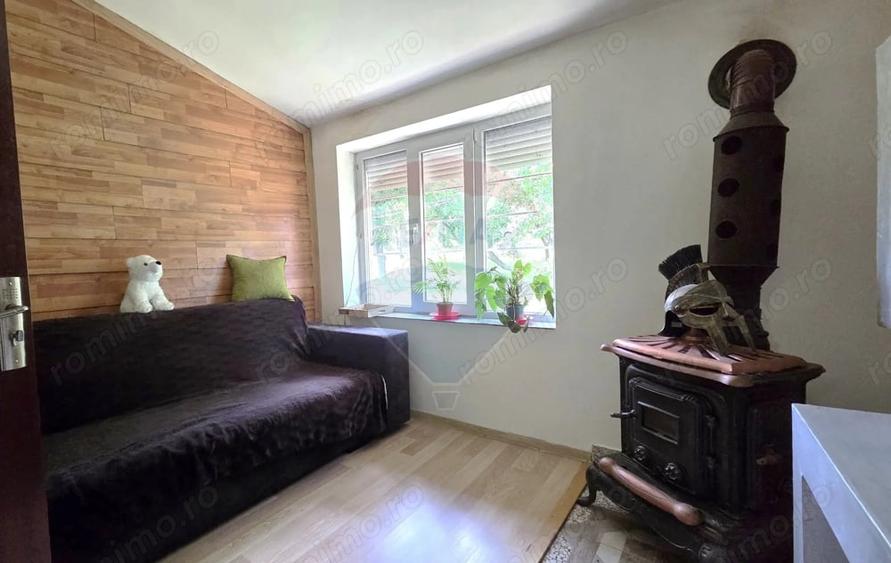 Casă cu 3 camere cu Teren 5800 Mp în Lechința