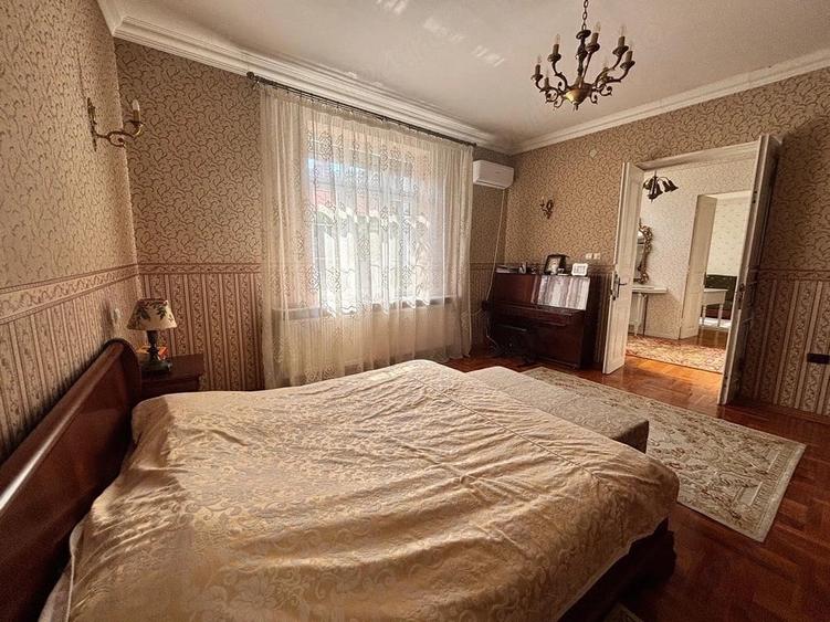 Casă cu 2 camere cu Teren 480 Mp în Central