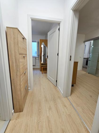 Apartament cu 2 camere decomandat, mobilat în Apărătorii Patriei