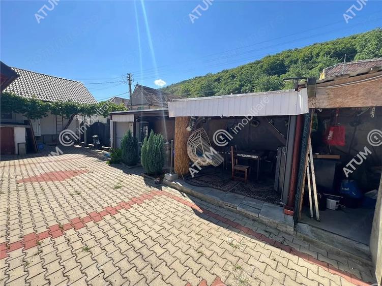 Casă cu 3 camere în Poplaca