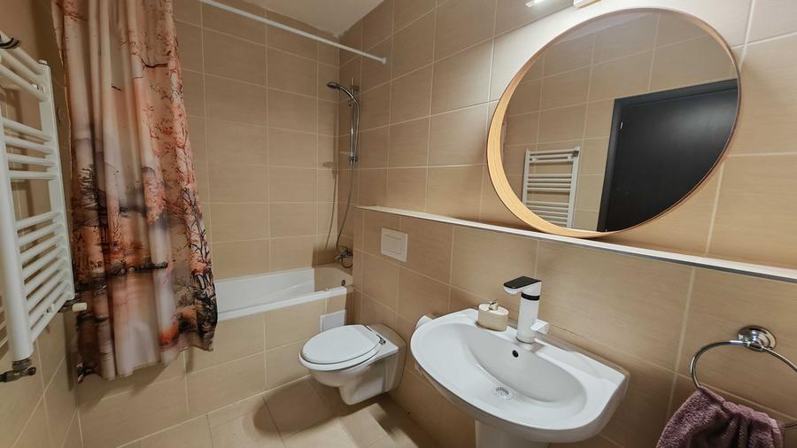 Apartament cu 2 camere semidecomandat în Noua
