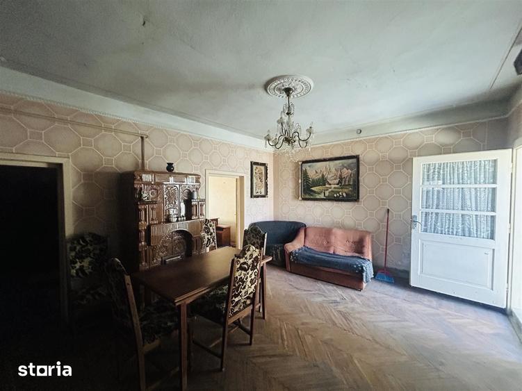 Teren de 1300 mp, în Central