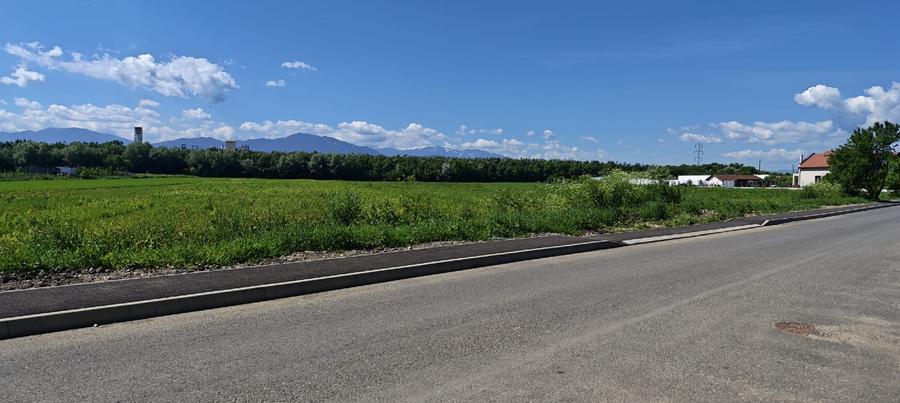 Teren dezvoltare imobiliara Brasov - Baciului. - 1