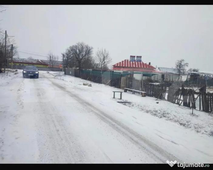Teren de 3000 mp, în Central