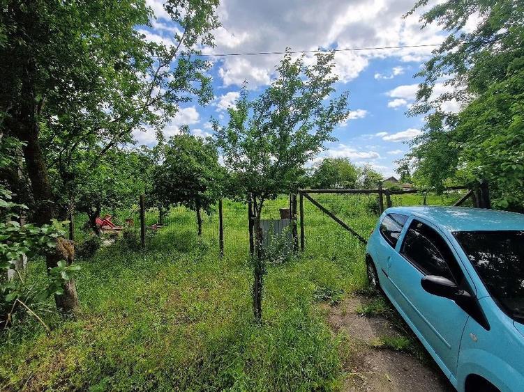 Teren de 1250 mp, în Rași
